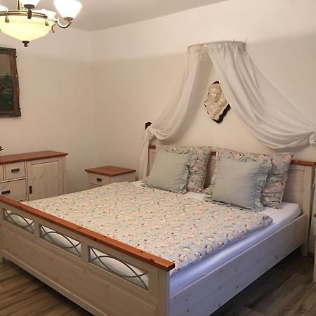 Lormuv Dvur Vila Mikulov Exterior foto